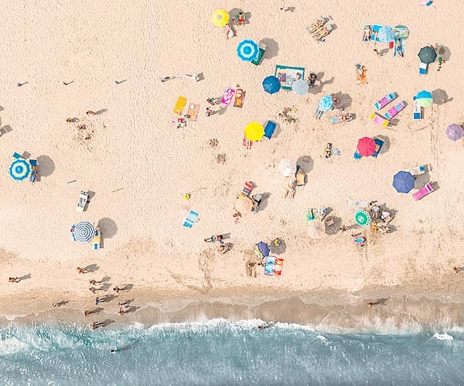 vista aérea de alojamientos vacacionales en Canarias